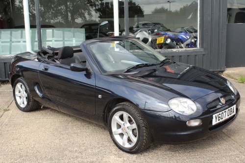 2001 2000 MGF AUTO,ONLY 29000 MILES,2 PREVIOUS OWNERS In vendita