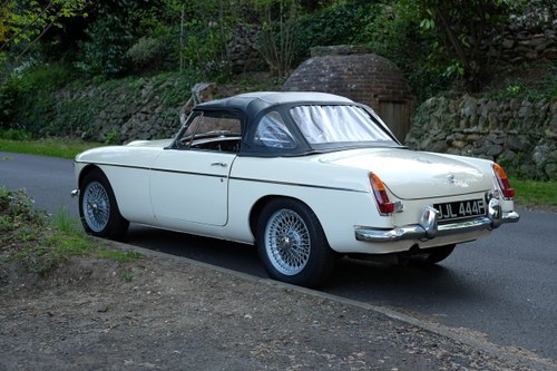 MGC Roadster Old English White For Sale