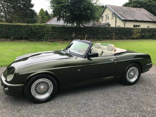 1994 MG RV8 3.9 V8 WOODCOTE GREEN JUST 25K SIMPLY STUNNING!! For Sale
