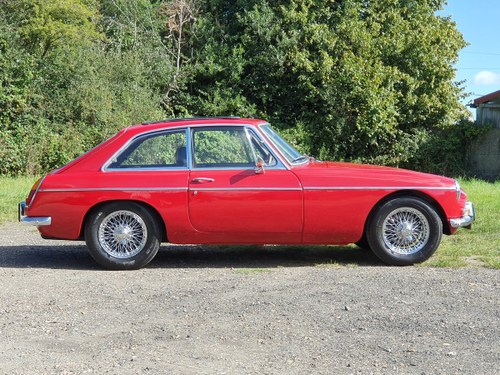 MG B GT Mk1, 1966, Tartan Red In vendita