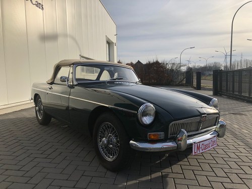 1968 MGB top condition For Sale