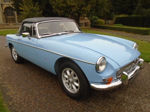 1965 MGB Roadster Chrome bumper, alloys and leather. O/drive For Sale
