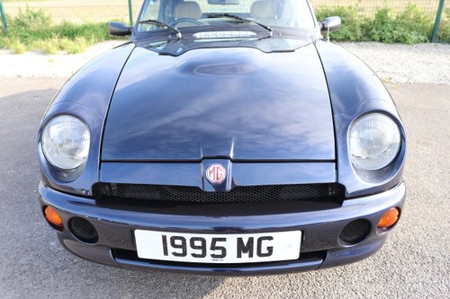 MG RV8,OXFORD BLUE,1995 MG Plate,Concours engine bay SOLD