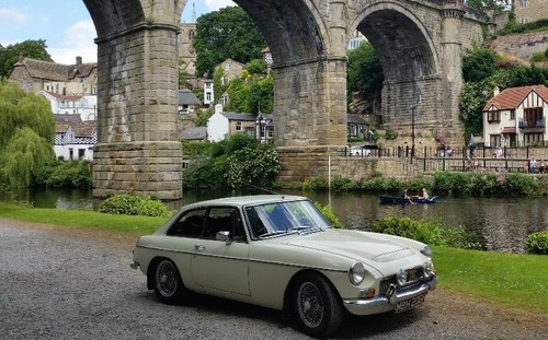 1969 MGC GT fully restored power steering & overdrive For Sale