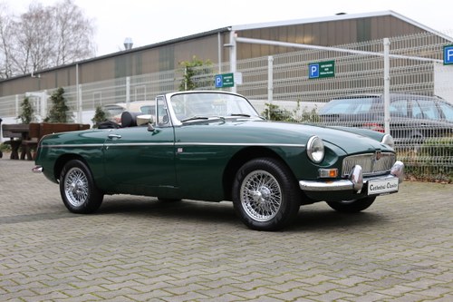 1969 A nicely presented ‘ready for summer’ LHD MG B Roadster VENDUTO