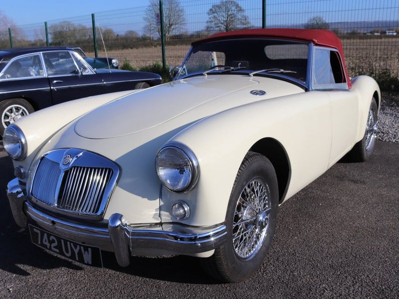 MGA Roadster, full Restoration 2019, 5 speed