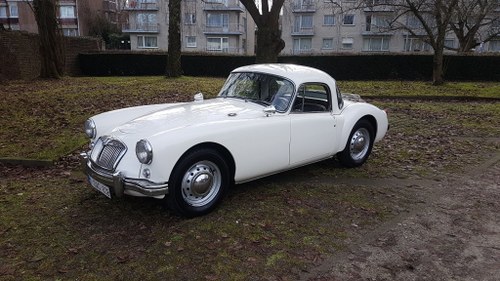 1958 MG A (Luxe) Coupé For Sale