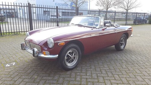 MG B Cabriolet 1978 Damask Red For Sale