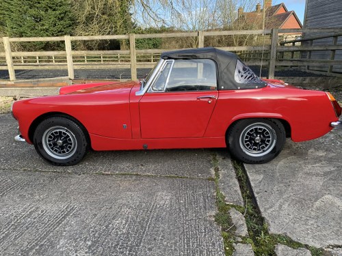 1971 MG Midget for sale. MkIII 1275cc Midget in Red For Sale