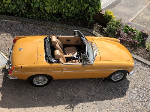 1973 MGB roadster roadster bronze yellow For Sale