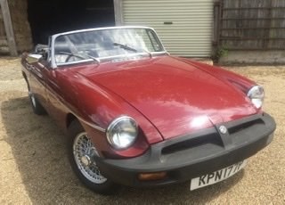 1975 MGB Beautiful Damask red Roadster For Sale