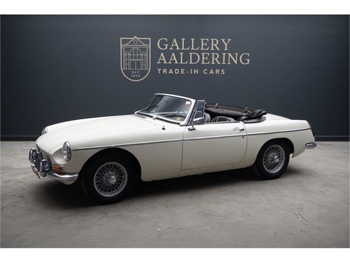 1964 MG B Roadster New interior, solid car For Sale