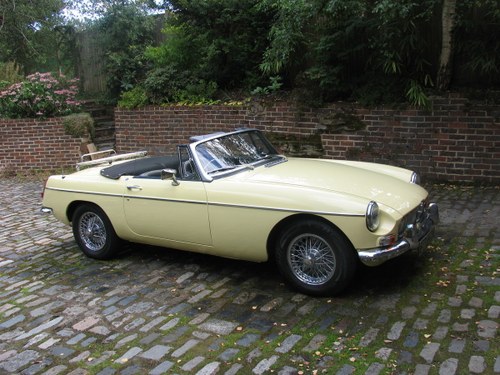 1968 STUNNING RESTORED MGB For Sale
