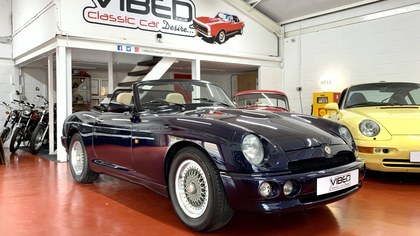 MG RV8 Oxford Blue // SIMILAR REQUIRED
