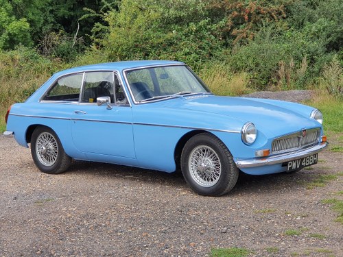 MG B GT, 1969, Iris Blue In vendita