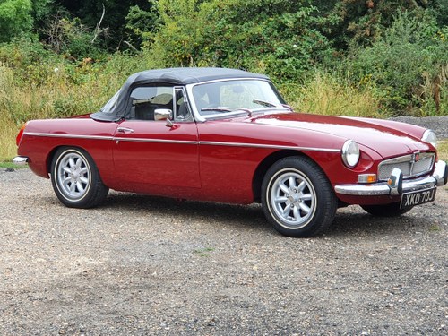 MG B Roadster, 1971, Damask Red VERKAUFT