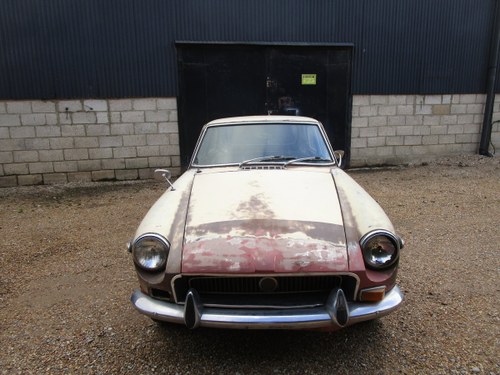 1970 MGBGT LHD PROJECT  DRY STATE LONG TIME STORED. SOLD