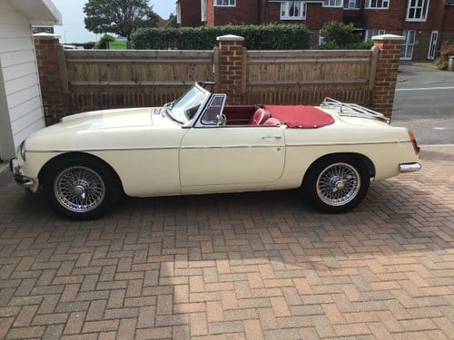 1967 Showroom condition 1 mgb roadster twincam For Sale