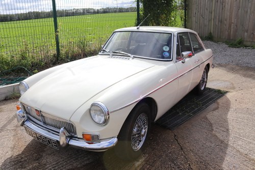 1967 MGB GT MK1, MK1, Old english white For Sale