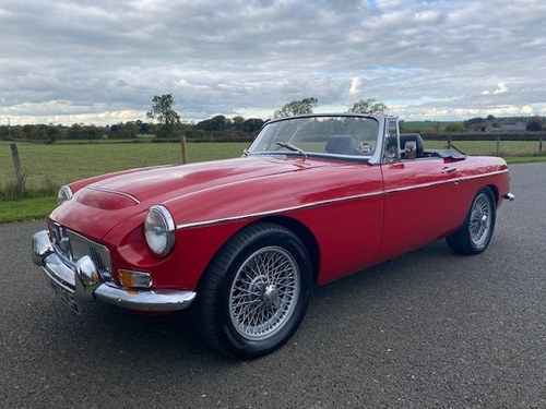 1968 MGC Roadster Manual with overdrive in Red with black le In vendita