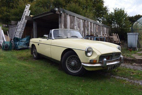 A 1969 MGB Roadster - 11/11/2020 For Sale by Auction