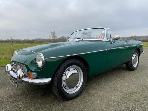 1969 MGC Roadster in British Racing Green and Black leather For Sale