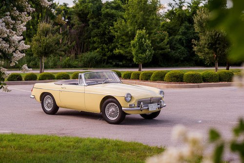 1967 MG B ROADSTER For Sale
