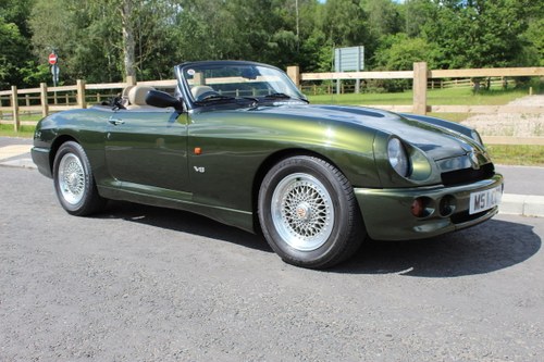 1995 MG RV8 Roadster 3 Owners in the UK from 2002 VENDUTO