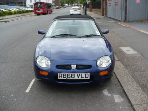 1998 MGF. 1 LADY OWNER SINCE 2000. FSH. 42000 MILES In vendita