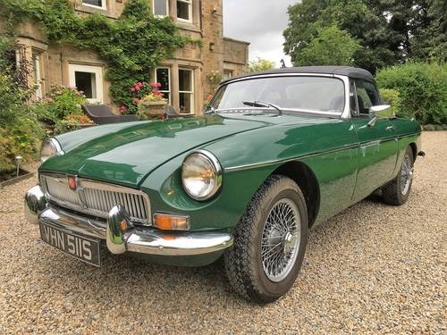 1978 MGB Roadster British racing green with wire wheels For Sale