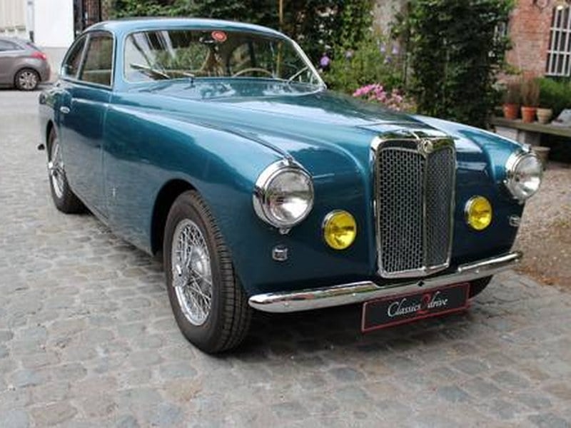 Stunning: Beautiful and very rare MG Arnolt from 1953