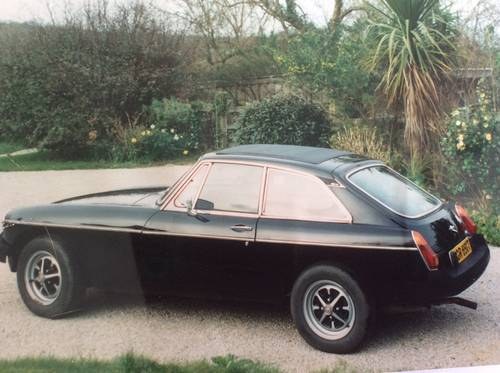 MGB GT  1979   41k black with red leather interior In vendita