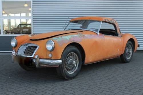 MG A Cabriolet 1957 wire wheels and hardtop, for restoration For Sale