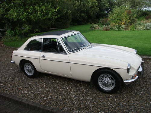 MGB GT, 1967, Wire Wheels, Chrome Bumpers, Webasto For Sale
