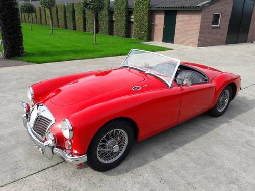 MGA 1600 1961 RED IN BEAUTIFULL CONDITION !!!!! SOLD