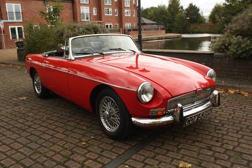1972 MGB Roadster - Red, Chome Wires - Drive away! VENDUTO