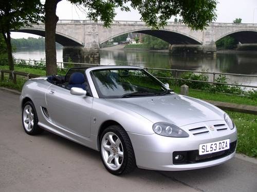 2003 MG TF135 COOL BLUE SPORTS CONVERTIBLE VENDUTO