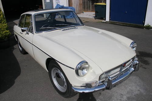 1967 MGB GT MK1, old english white For Sale