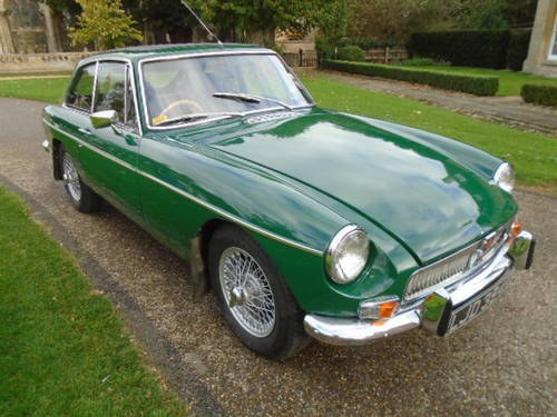 1972 MG B GT Webasto Roof, Wires, Restored Car.  For Sale