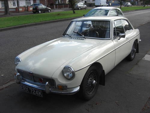 1971 mgb gt auto For Sale
