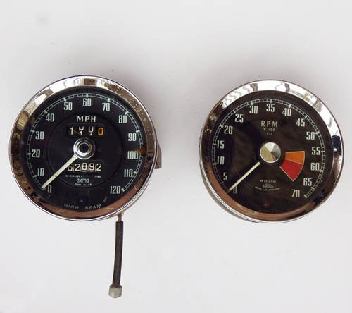 1964 MGB Speedo and Rev counter For Sale