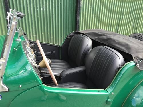 MG TD Almond Green Rebuilt beautiful 5 speed box For Sale