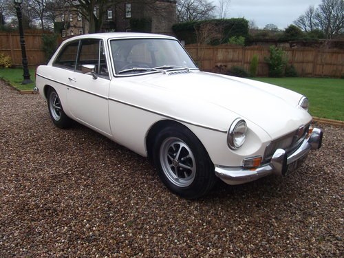 1973 MGB GT CHROME BUMPER. EXTENSIVELY RESTORED For Sale