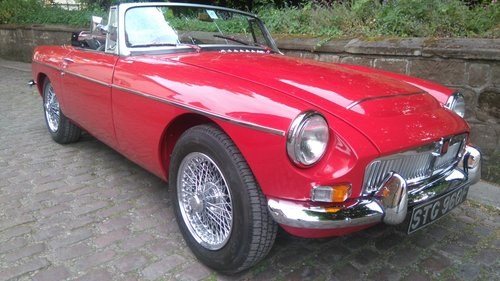 MGC Roadster 1968 Tartan Red Chrome Wire Wheels Outstanding. SOLD
