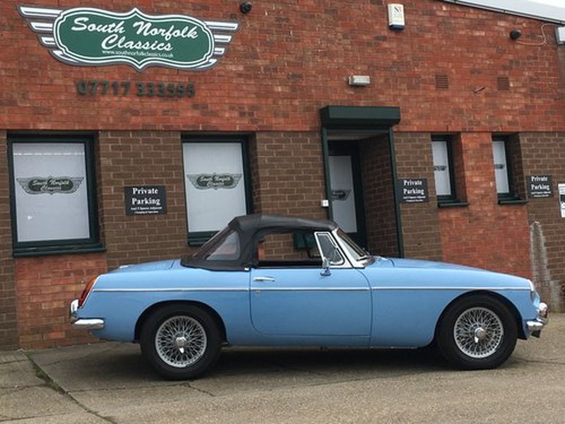 Beautiful 1963 Iris Blue pull handle MGB Roadster