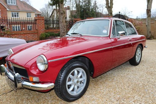 1972 MGB GT in damask red For Sale
