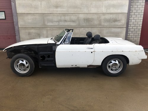 1963 MGB Roadster MKI “pull handle” LHD For Sale