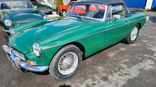 1967 MGB Roadster mk1, BRG with wires VENDUTO