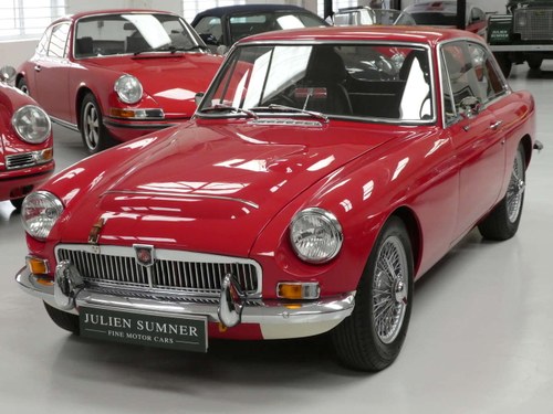 1968 MGC GT - BEAUTIFULLY RESTORED TO FAST ROAD SPECIFICATION VENDUTO