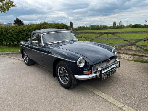 1972 MG B ROADSTER For Sale